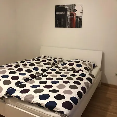 Stays / Messe / Ferienwohnung شقة شتاين بي نورنبرغ